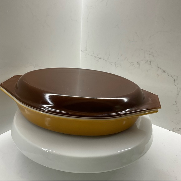 Vintage Old Orchard Pyrex divided casserole with lid 1 quart two tone brown - Picture 3 of 10